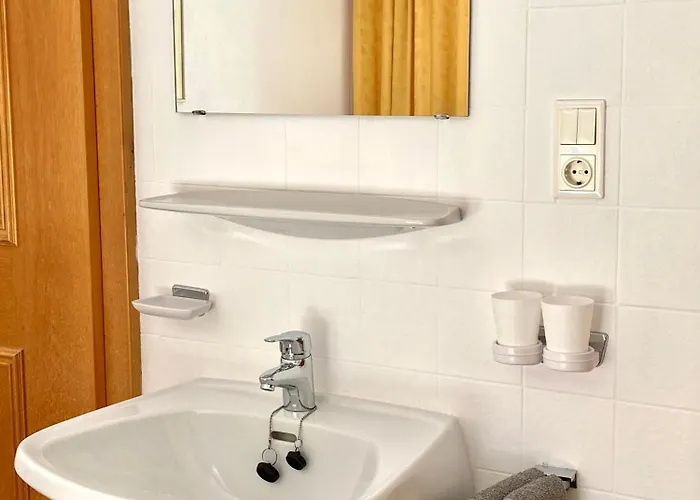 伊微豪斯公寓 *